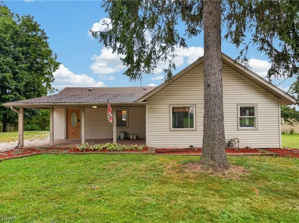 2157 Stahl Rd, Akron, OH 44319