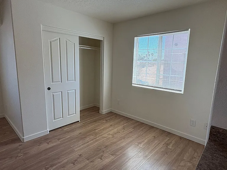 209 E. Grace St — Photo 9