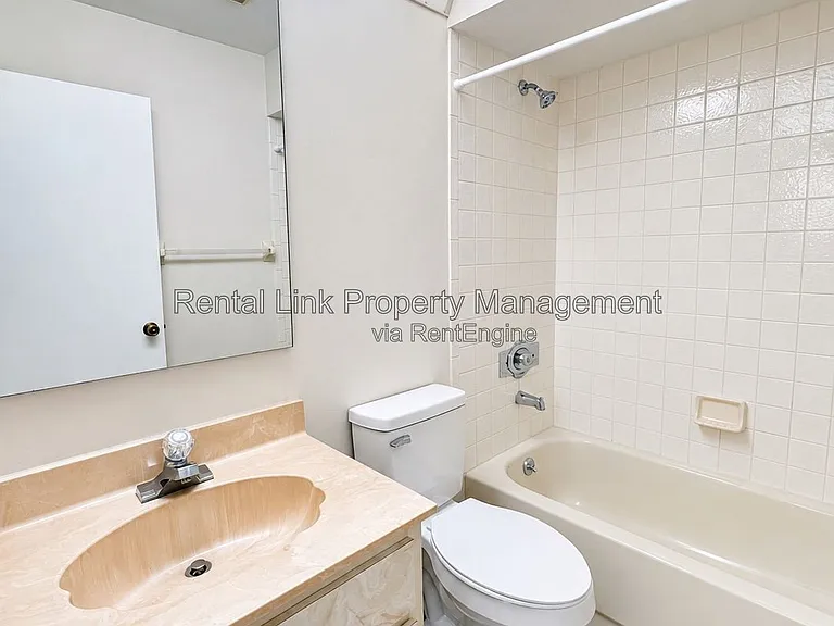 320 SW 3rd Pl #3 — Photo 21