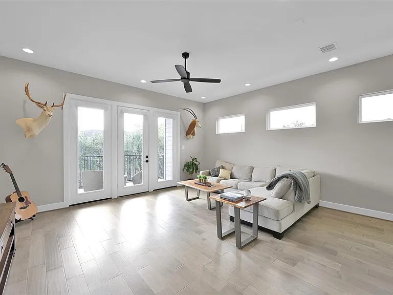 2103 Bevis St — Photo 11