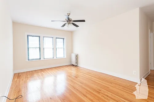 4841 N Wolcott Ave #3 Photo 1 4841 N Wolcott Ave #3 Photo 1