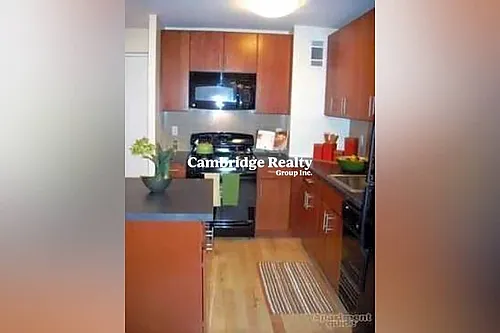 10 Camelot Ct #6T Photo 1