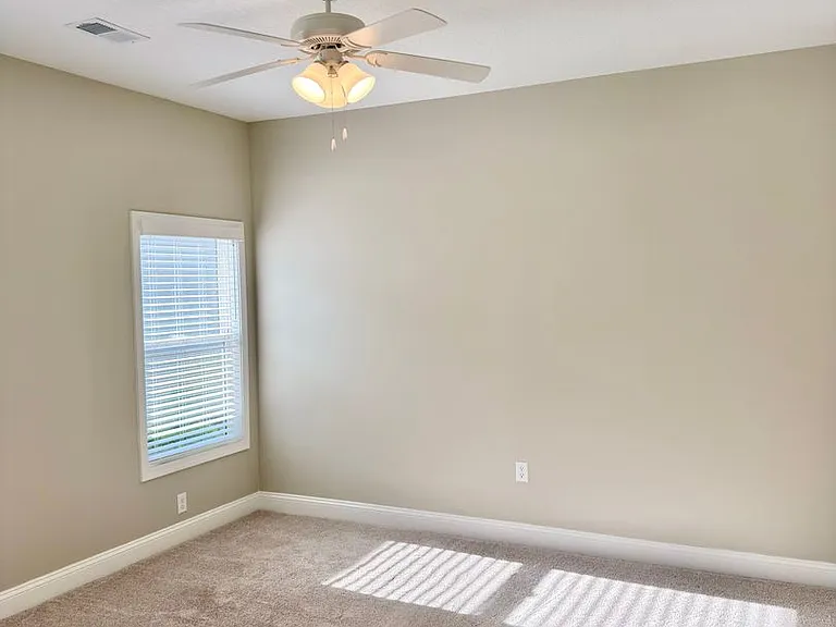 142 The Villas Way — Photo 3