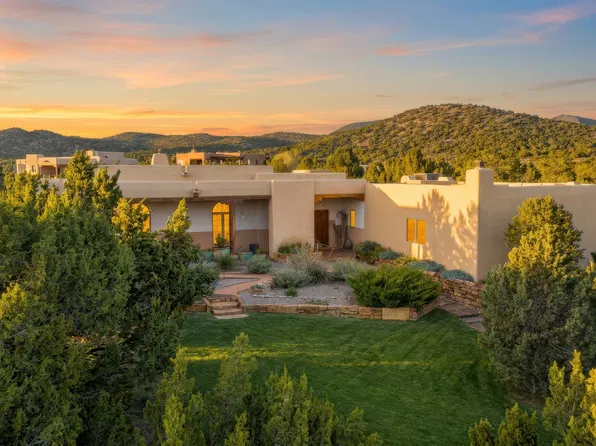 39 Camino Cabo, Santa Fe, NM 87508