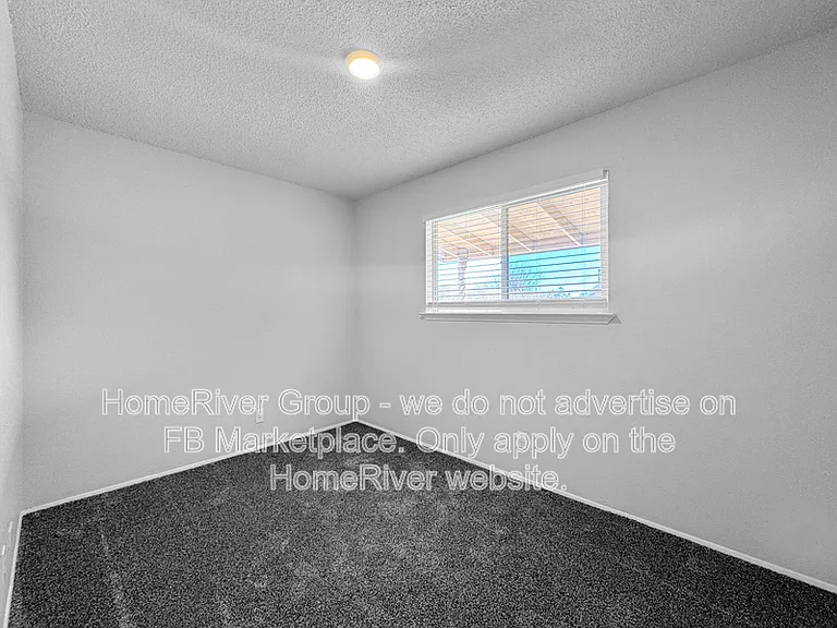 2304 Alamogordo Dr NW — Photo 16