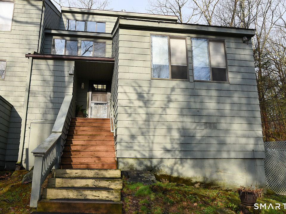 1st image of 215 Ledge Drive #215