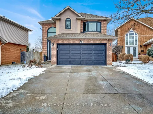 13 Treeview Ct, Hamilton, ON L8J 3R7