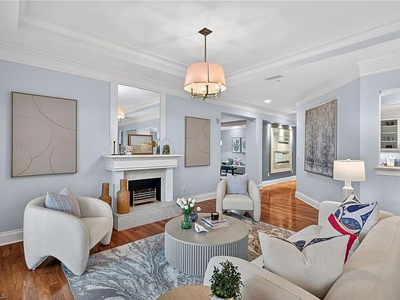 3rd image of 625 5TH AVE S #302