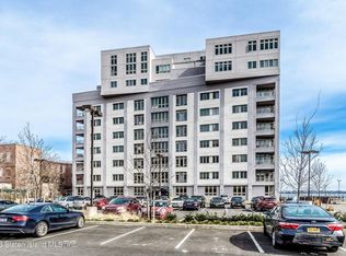 90 Bay Street Lndg APT 7J, Staten Island, NY 10301