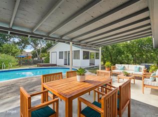913 Zwicke St, Seguin, TX 78155