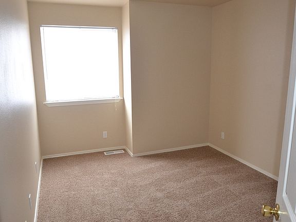 5th image of 1611 112th Ave SE