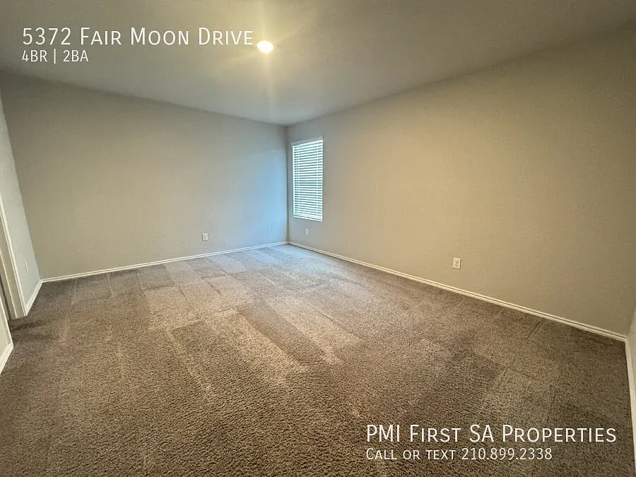 One story 4 bedrooms and 2 full bathrooms at hidden trails subdivision — Photo 4