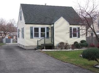 1862 Summit Ave, Kankakee, IL 60901