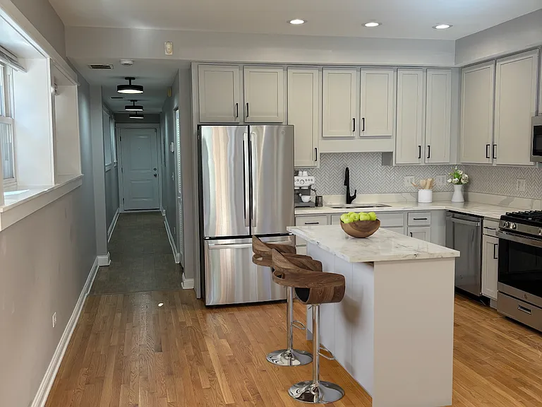 1520 W Birchwood Ave #NDG — Photo 2