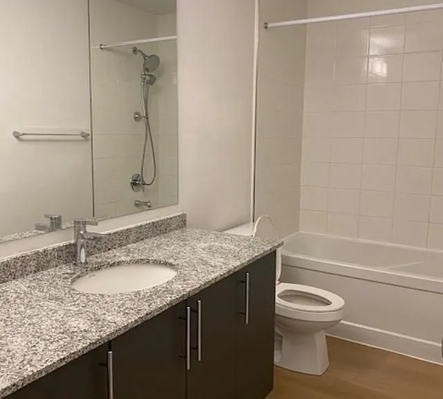 205 W Oak Trl #18 — Photo 10