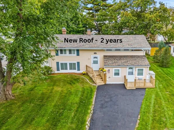 50 Snowberry Lane, Islandia, NY 11749