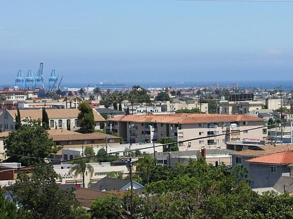 5th image of 311 S Cabrillo Ave