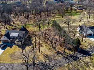 237 Colonial Dr, Mabank, TX 75156