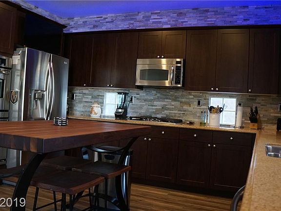 2nd image of 9424 Silent Oak Ct