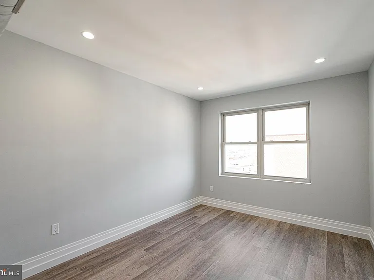 526 Brown St #503 — Photo 7