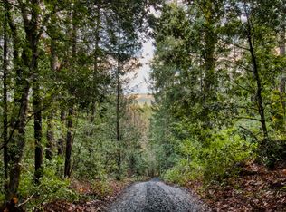 6181 Takilma Rd, Cave Junction, OR 97523