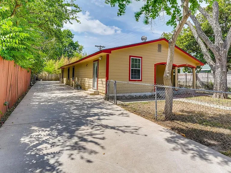 6203 Felix Ave — Photo 1