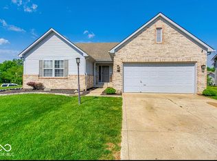 1296 Shortridge Dr, Greenwood, IN