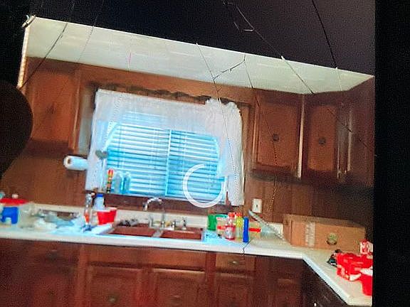 Large kitchen counter space