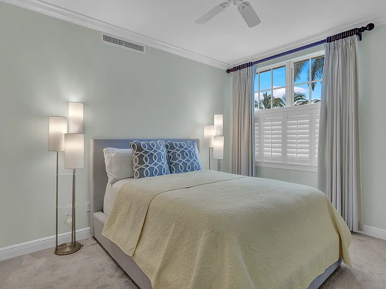 9031 Somerset Bay Ln #202 — Photo 12