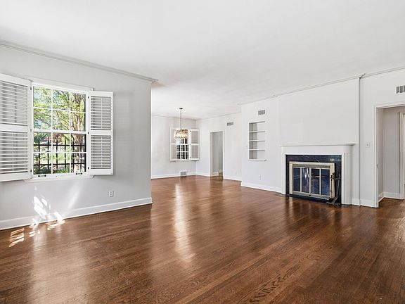 5th image of 710 Rosemary Ln
