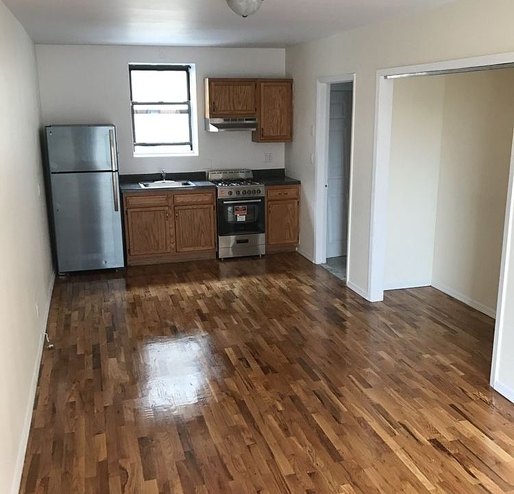 1st image of 17 Stanton St APT 7