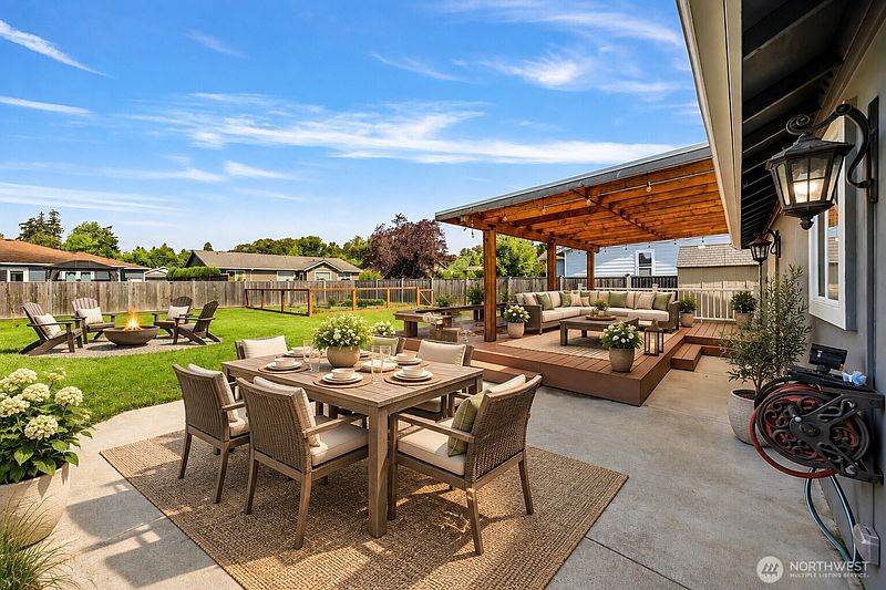 4th image of 8255 Quinault Road