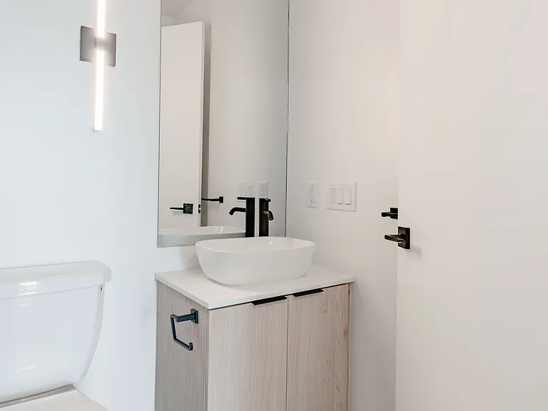 1185 Dupont St #517 — Photo 11