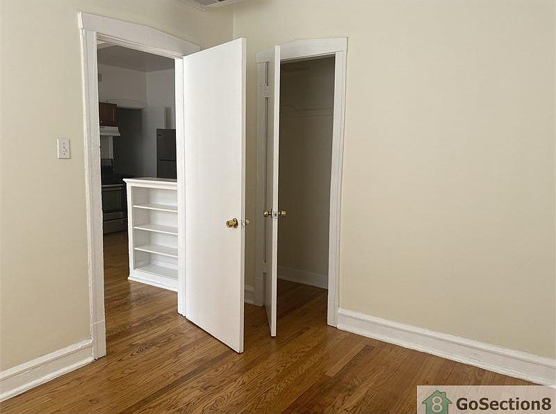 1st image of 802 N Bishop St APT 3A