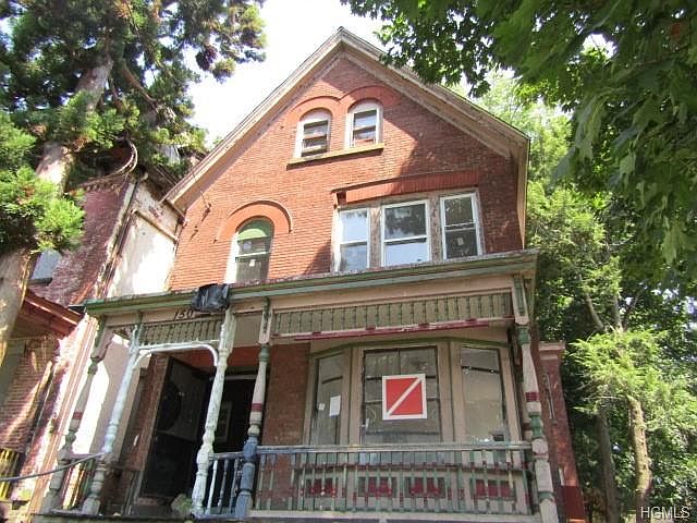 1st image of 150 3rd St