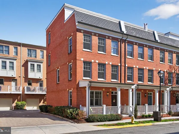 917 Parker Gray School Way, Alexandria, VA 22314