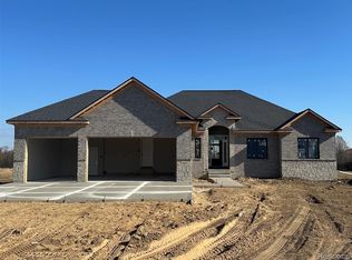 3855 Howland Rd, Almont, MI 48003