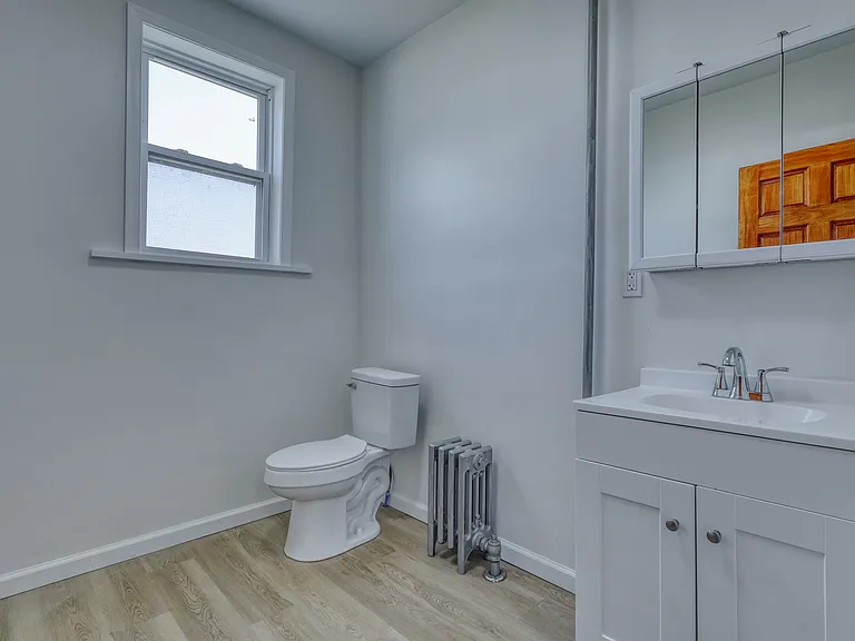 14 Florida Ave — Photo 9