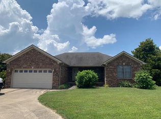 106 Oak Meadow Dr, Berea, KY 40403