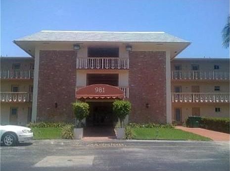 1st image of 981 Hillcrest Ct APT 104
