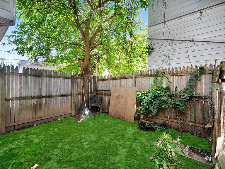 622.5 N Silk St — Photo 19