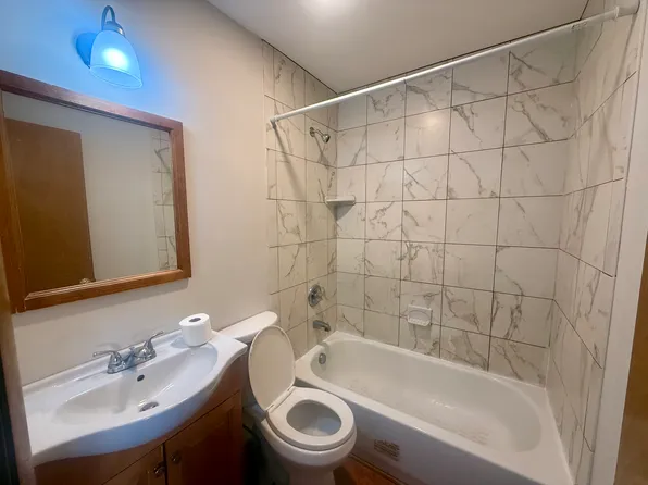 823 Byron Ave #1, Columbus, OH 43227