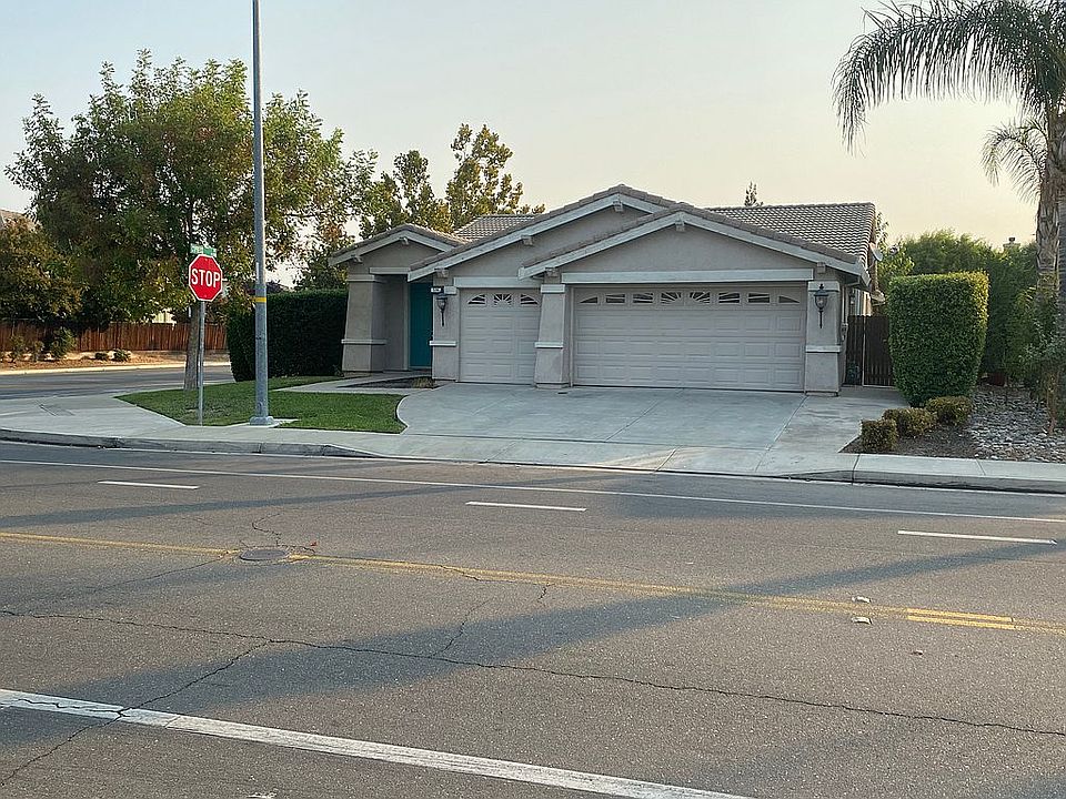 1st image of 596 Barcelona Dr