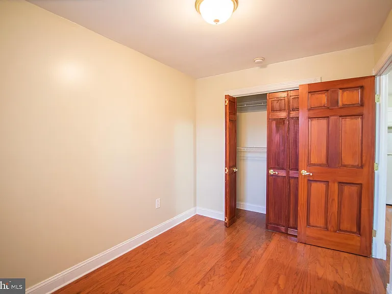 1124 E Passyunk Ave #4 — Photo 4