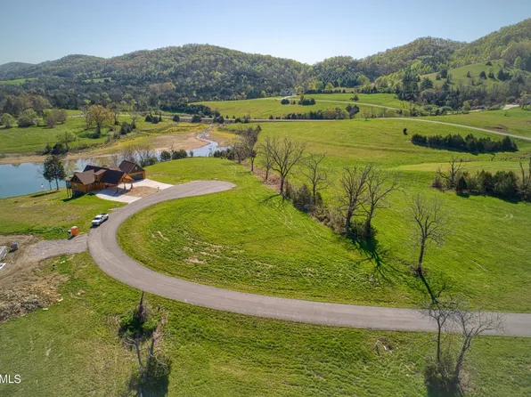 9 Edith Ln, Sharps Chapel, TN 37866
