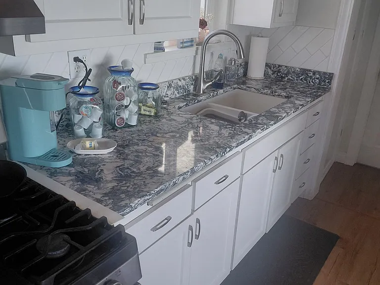 957 Saint Mary Ave — Photo 7