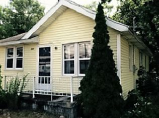 328 50th St SW, Wyoming, MI 49548