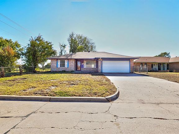 2nd image of 4868 SE 41st St