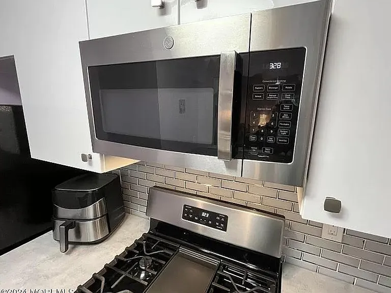 182 Azalea Cir — Photo 9