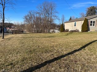 Congo St, Akron, OH 44305